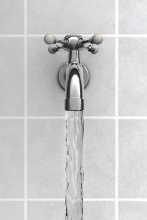 shutterstock_88989601-waterfaucet-300x449